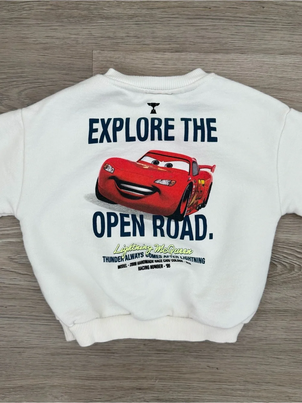 ZARA Toddler Boy Disney Lightning Mcqueen Cars Sweatshirt Size 2 years